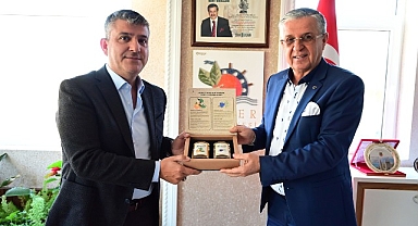 Pazarcılar Odası Başkanı’ndan Başkan Topaloğlu’na ziyaret