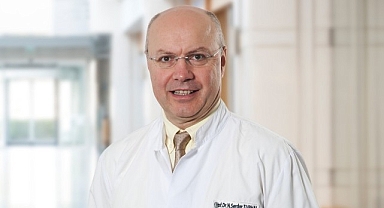 Prof. Dr. Serdar Turhal: Sigara içenler akciğer kanserinde erken tanı için yılda bir tomografi çektirmeli