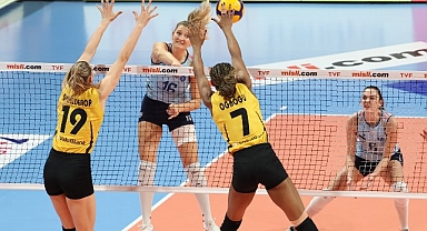 VakıfBank, yeni yıldaki ilk maçında set vermedi