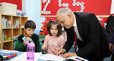 Yahyalı Belediyesi Sıfır Atık Konusunda Çocukları Bilinçlendiriyor