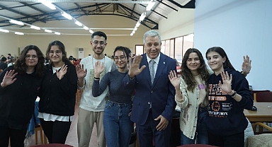 Zengin koleksiyonuyla araştırmacıların gözdesi: EÜ Merkez Kütüphanesi