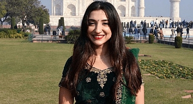 Zihnin Uçlarında, Sınırların Dışında Bir Yolculuk Başlıyor, “Pelin Dilara Çolak ile Felsefenin İzinde Yolculuk”