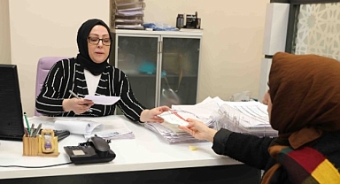 Ailesinden uzakta okuyan öğrencilere bilet desteği