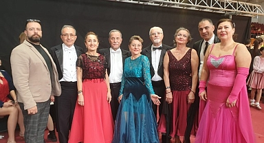Aktif Yaşlı Merkezi Üyeleri dans yarışmasında 3'üncü oldu