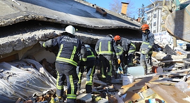 Antalya Büyükşehir İtfaiyesi hayat kurtarmaya devam ediyor