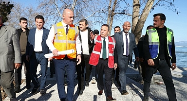 Başkan Böcek; 'Finike Cumhuriyet Meydanı 23 Nisan'da açılacak'