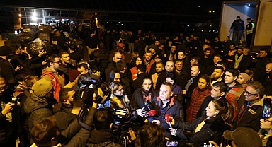 Başkan Böcek geceyi Afet Yardım Merkezinde geçirdi