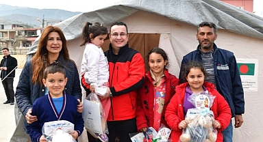 Başkan Kanar Hatay Arsuz’un Yaralarını Sarıyor
