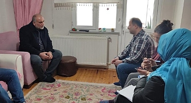 Başkan Sandıkçı Depremzedeleri Ziyaret Etti