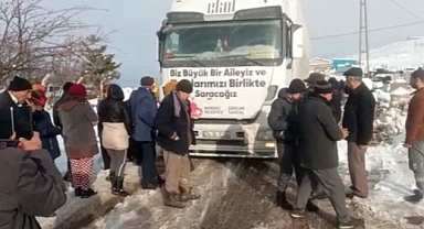 Bayraklı Belediyesinin yardım tırları umut oluyor