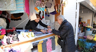 Bayraklı’da üretici kadınların stantları yenilendi