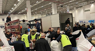 Beydağ’da yardım kampanyasına büyük destek, Beydağ’dan ilk yardım kamyonu yola çıktı