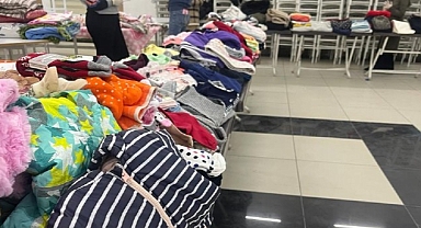 Burhaniye Belediyesi Depremzedelerin Yanında