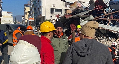 Burhaniye Belediyesi Yardım Tırları Hatay’a Ulaştı