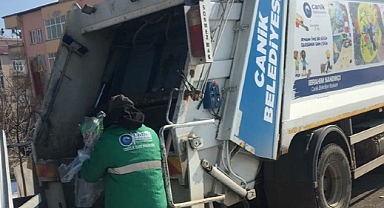 Canik Belediyesi Temizlik İşleri Ekipleri Deprem Bölgesinde