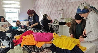 Canikli Kadınlar Depremzedeler İçin El Ele