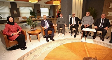 CHP Bursa Gençlik Kolları’ndan Başkan Erdem’e ziyaret