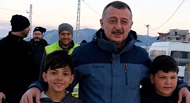 ''Çocuklar gülerse dünya güler''