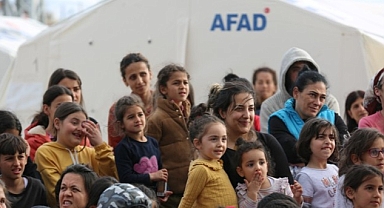 Çocuklar yeniden gülmeye başladı