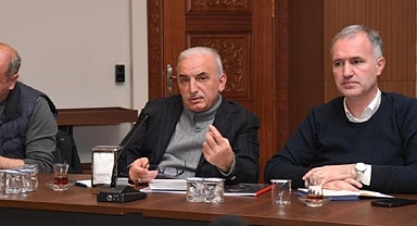 Deprem Bölgesinde Yaralar Sarılıyor