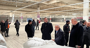 Depremin toplanacağı merkezde hazırlıklar devam ediyor