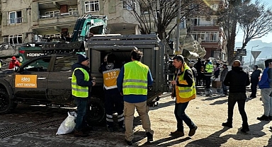 Depremin yaralarını hep birlikte sarıyoruz