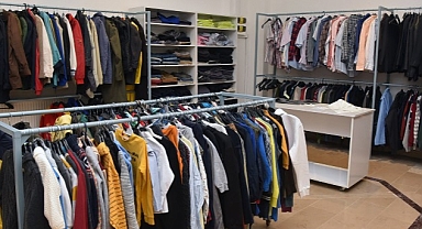 Depremzede Vatandaşlarımıza Yardımlar Devam Ediyor
