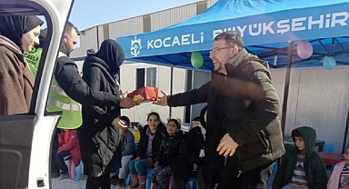 Engelleri Depremzedelere Koşmalarına Mani Olamadı