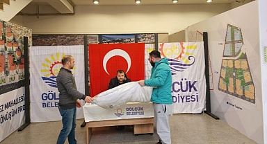 Gölcük Belediyesi Deprem Bölgesi İçin Yardım Kampanyası Başlattı