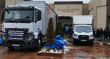 Gölcüklüler Tırları Yardım Doldurmaya Devam Ediyor