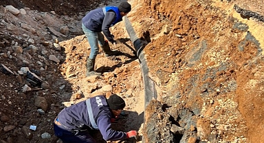 Hatay'da şebeke arızaları onarılıyor
