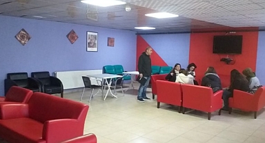 İzmir’e gelecek depremzedeler için konaklama ve psikolojik destek