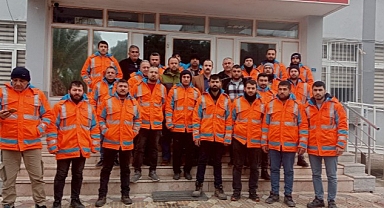 Kınık ikinci günde, ikinci kurtarma timini deprem bölgesine gönderdi
