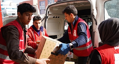 Kızılay, Afet Bölgesinden Tahliye Edilen Afetzedelerin İhtiyaçlarını Karşılıyor