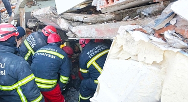 Kocaeli Büyükşehir 156 araç ve 524 personelle deprem bölgesinde