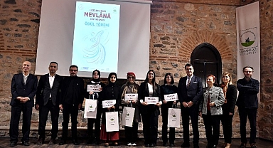 Liseliler, Mevlana sevgisini dizelere döktü