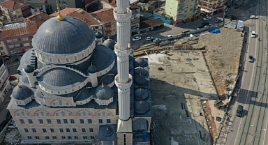 M. Ali Paşa Camiinde meydanın temeli atıldı