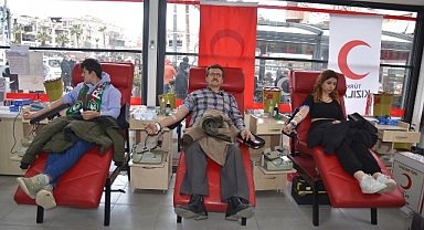 Menemen'den deprem bölgesine yardım eli
