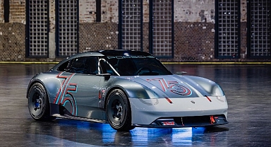 Porsche’den 75. Yıla özel model: Porsche Vision 357