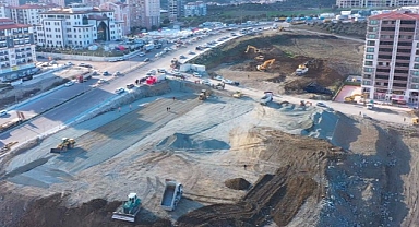Sahra hastanesi için konteynerler yola çıktı