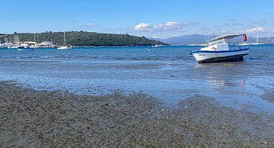 Seferihisar Belediyesi’nden Sığacık’taki deniz çekilmesi ile ilgili açıklama