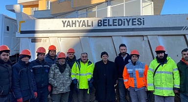 Yahyalı’dan Kahramanmaraş’a Hafriyat Temizliği İçin 24 Kamyon Gidiyor