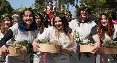 12. Alaçatı Ot Festivali 27-30 Nisan’da Yapılacak