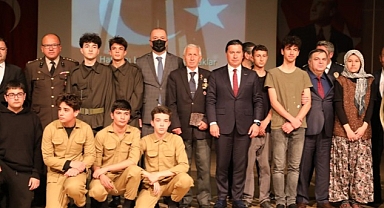 18 Mart Çanakkale Deniz Zaferi’nin 108. yıl dönümü dolayısıyla Bodrum’da bir dizi etkinlik gerçekleştirildi