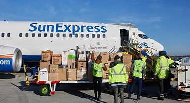 Almanya’dan SunExpress öncülüğünde 450 ton yardım malzemesi getirildi