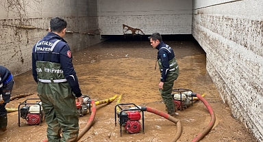 Antalya Büyükşehir Belediyesi İtfaiyesi Şanlıurfa'da