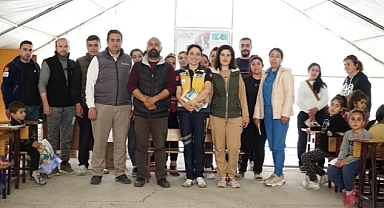 Avcılar Belediyesi Deprem Bölgesinde Çadır Okul Kurdu