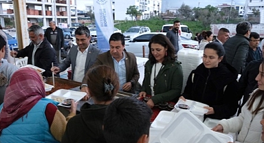 Başkan Aras, Karaovalılarla İftarda Buluştu