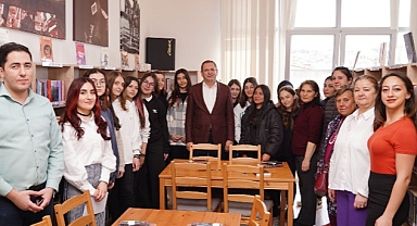 Başkan Mesut Ergin Kütüphane Haftası’nı Öğrencilerle Kutladı