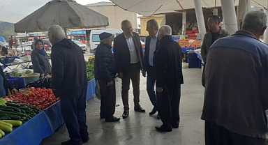 Başkan Topaloğlu’ndan Kuzdere pazar esnafını ziyaret